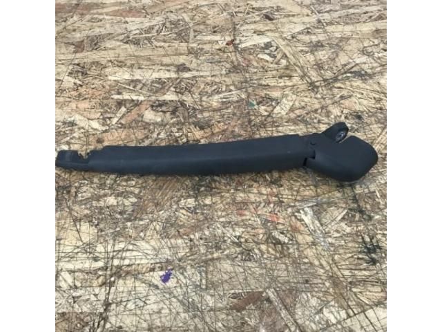 bontott FIAT 500 Hátsó Ablaktörlő Kar