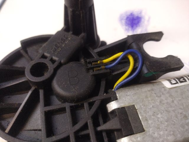 bontott FIAT 500 Hátsó Ablaktörlő Motor