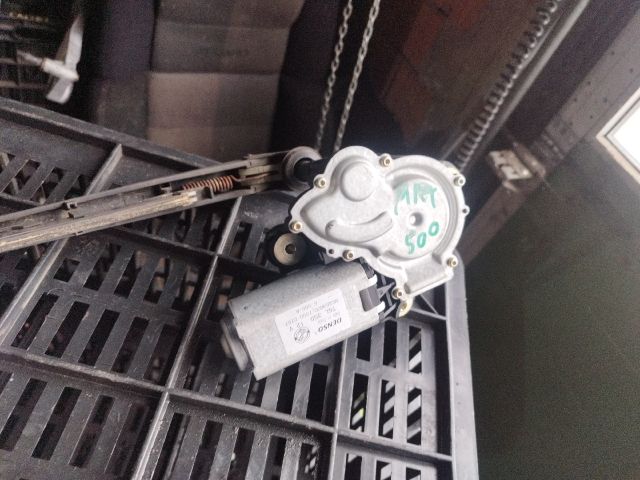 bontott FIAT 500 Hátsó Ablaktörlő Motor