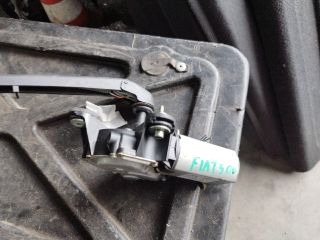 bontott FIAT 500 Hátsó Ablaktörlő Motor