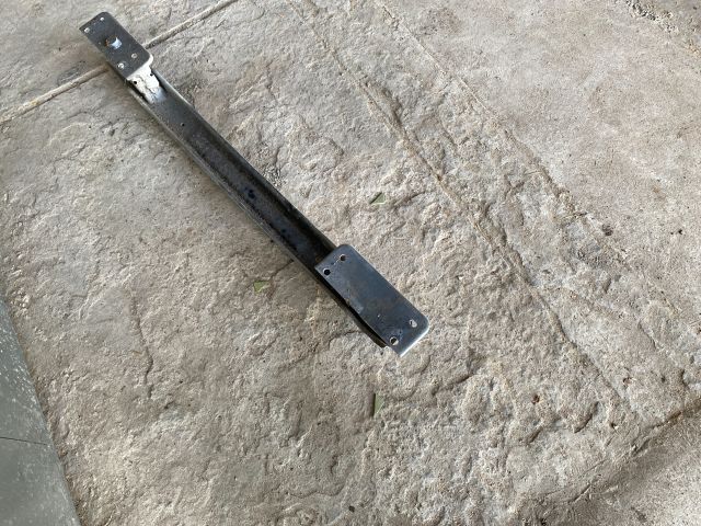 bontott FIAT 500 Hátsó Lökhárító Merevítő (Fém)