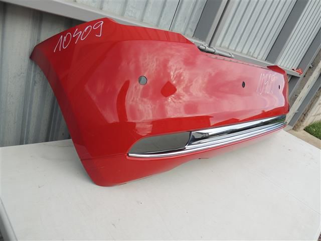 bontott FIAT 500 Hátsó Lökhárító (Részeivel)