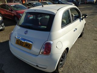 bontott FIAT 500 Hátsó Lökhárító (Részeivel)