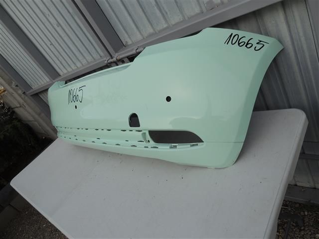 bontott FIAT 500 Hátsó Lökhárító (Részeivel)