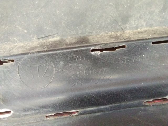 bontott FIAT 500 Hátsó Lökhárító (Üresen)