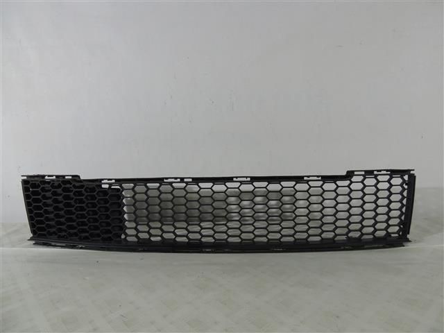 bontott FIAT 500 Hűtőrács