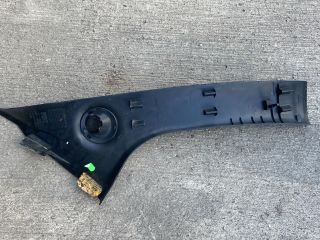 bontott FIAT 500 Jobb A Oszlop Hangszóró Burkolat