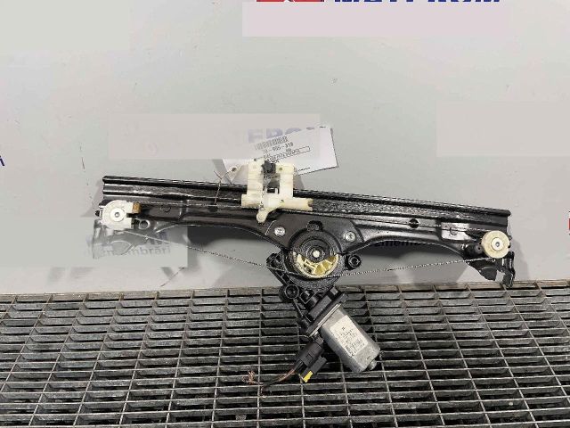 bontott FIAT 500 Jobb első Ablakemelő Szerkezet (Elektromos)