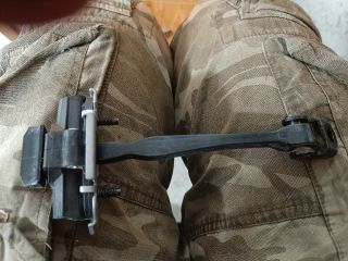 bontott FIAT 500 Jobb első Ajtóhatároló