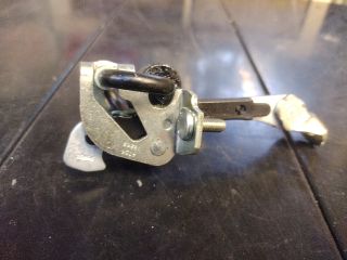 bontott FIAT 500 Jobb első Ajtóhatároló