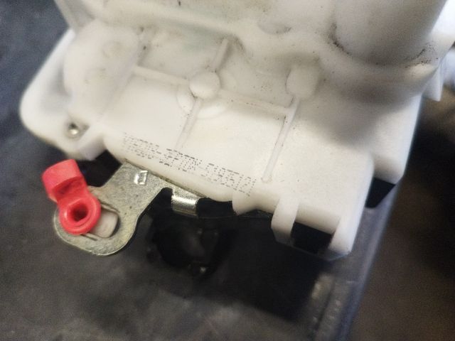 bontott FIAT 500 Jobb első Ajtózár