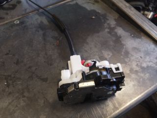 bontott FIAT 500 Jobb első Ajtózár