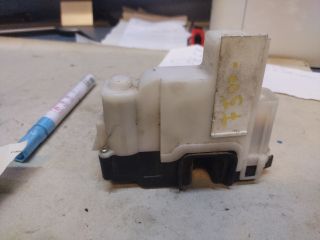 bontott FIAT 500 Jobb első Ajtózár