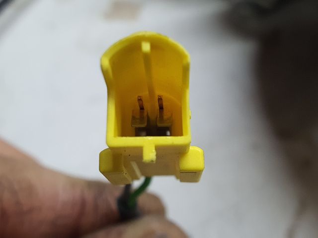 bontott FIAT 500 Jobb első Biztonsági Öv