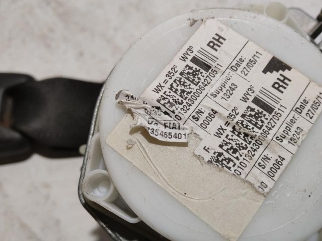 bontott FIAT 500 Jobb első Biztonsági Öv