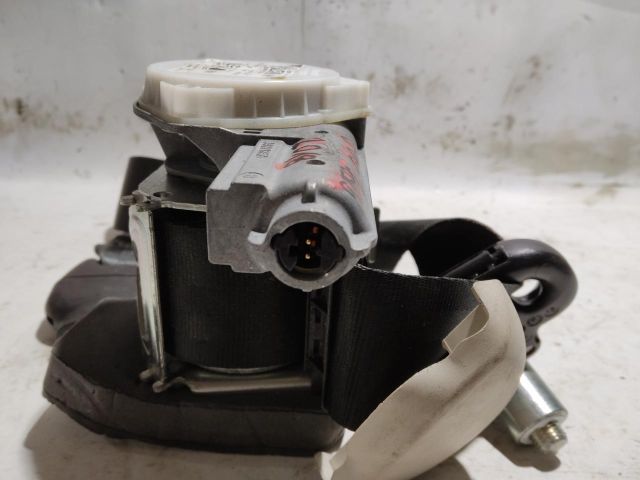 bontott FIAT 500 Jobb első Biztonsági Öv