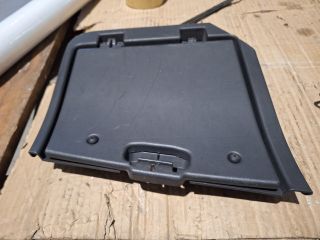 bontott FIAT 500 Jobb első Tároló Rekesz