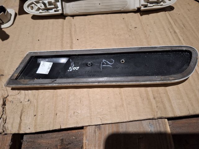 bontott FIAT 500 Jobb hátsó Sárvédő Díszléc