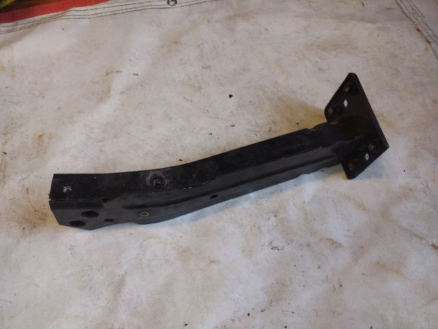 bontott FIAT 500 Jobb Lökhárító Tartó Nyúlványvég