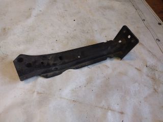 bontott FIAT 500 Jobb Lökhárító Tartó Nyúlványvég