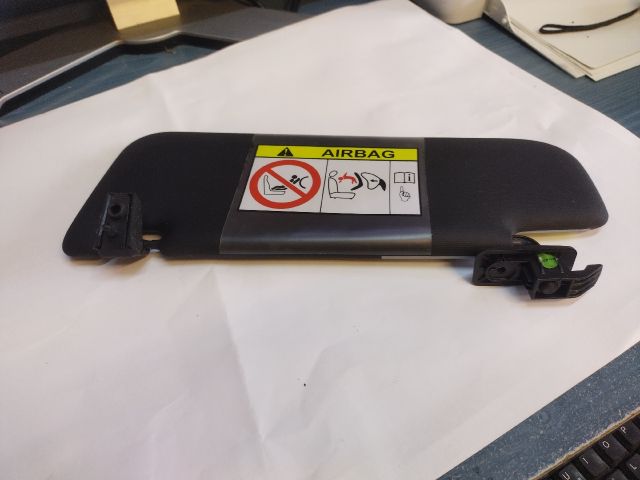 bontott FIAT 500 Jobb Napellenző