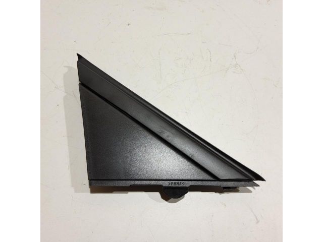 bontott FIAT 500 Jobb Sárvédő Csavar Burkolat