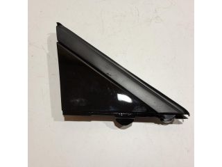 bontott FIAT 500 Jobb Sárvédő Csavar Burkolat