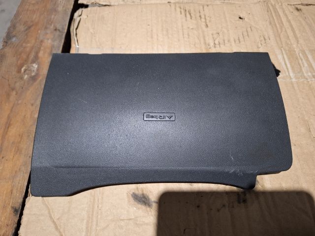 bontott FIAT 500 Jobb Térdlégzsák