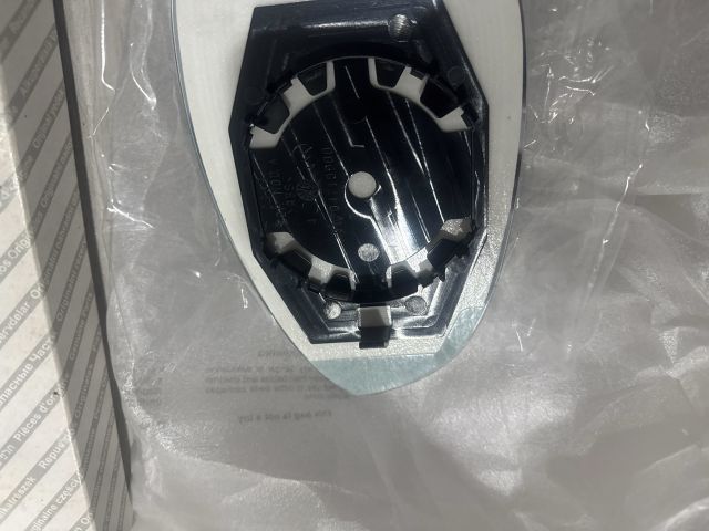 bontott FIAT 500 Jobb Tükörlap