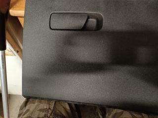 bontott FIAT 500 Kesztyűtartó Ajtó