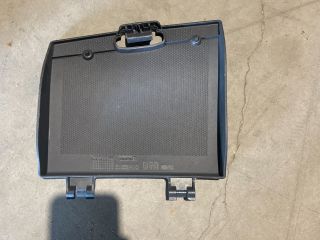 bontott FIAT 500 Kesztyűtartó Ajtó