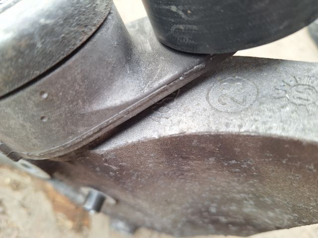 bontott FIAT 500 Klímakompresszor Tartó Bak