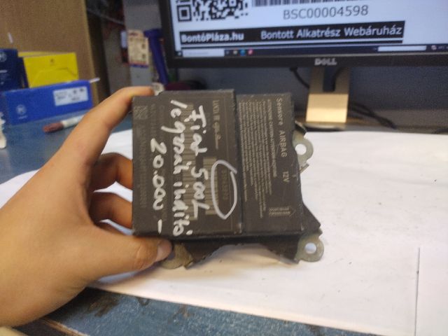 bontott FIAT 500 Légzsák Elektronika