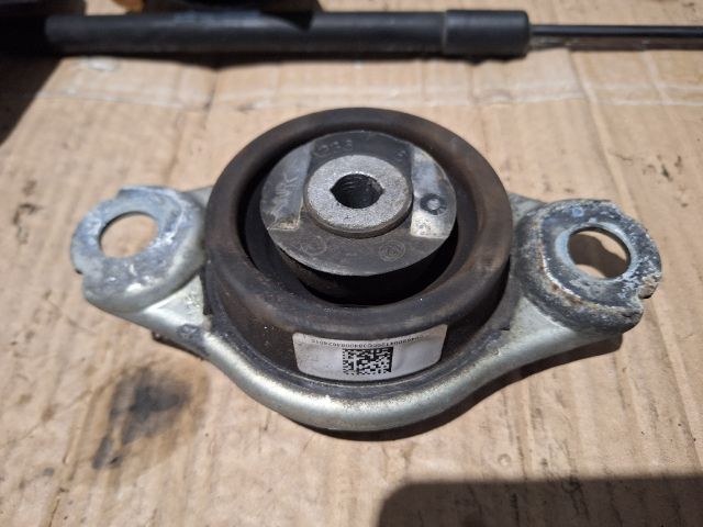 bontott FIAT 500 Motor Tartó Bak (Pozíciófüggetlen)