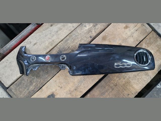 bontott FIAT 500 Műszerfal Szellőző Kapcsoló