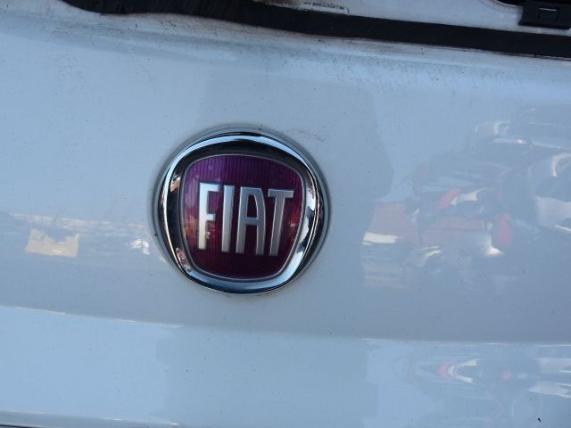 bontott FIAT 500 Pótféklámpa