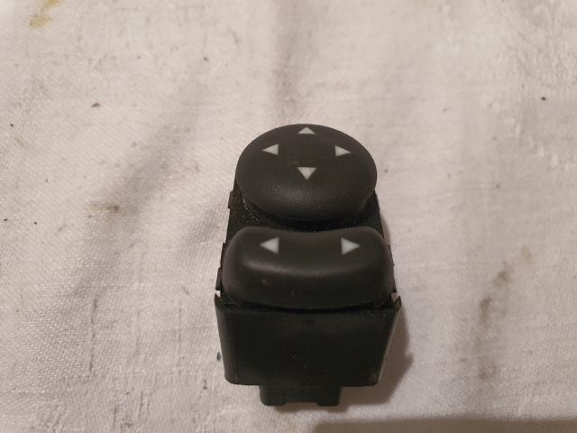 bontott FIAT 500 Tükör Kapcsoló