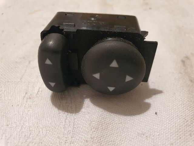 bontott FIAT 500 Tükör Kapcsoló