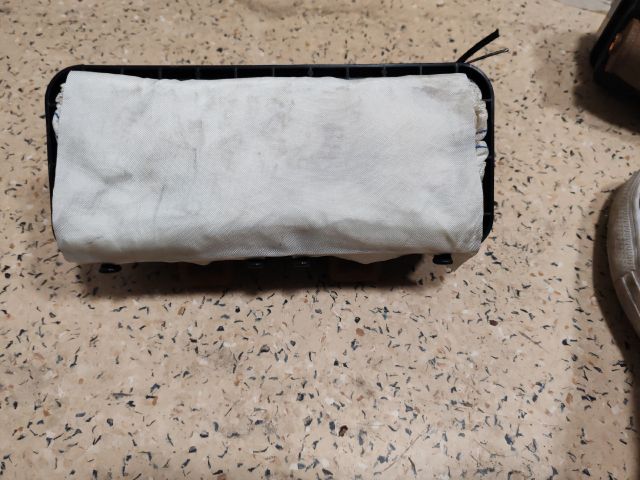 bontott FIAT 500 Utasoldali Légzsák