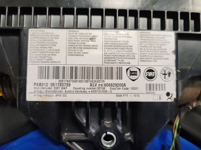 bontott FIAT 500 Utasoldali Légzsák