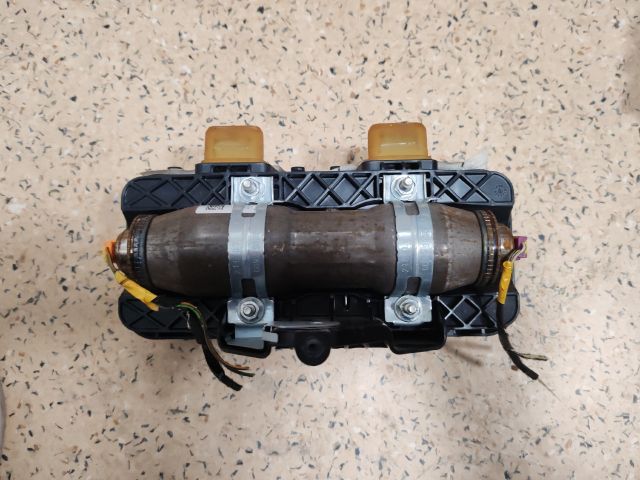 bontott FIAT 500 Utasoldali Légzsák