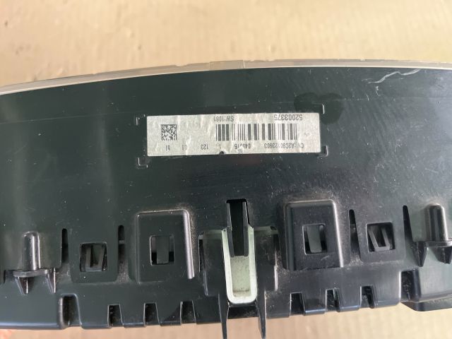 bontott FIAT 500L Kilométeróra