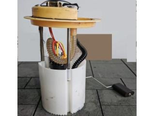 bontott FIAT 500L Üzemanyag Szivattyú