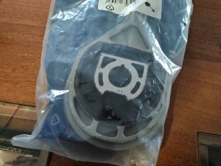 bontott FIAT 500L Billenésgátló Bak