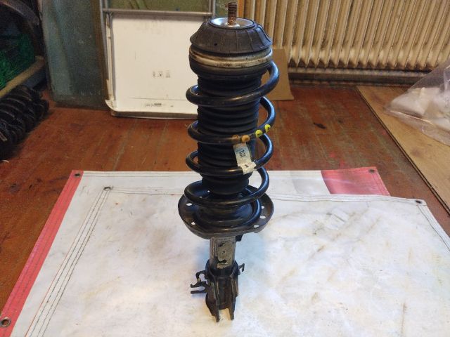 bontott FIAT 500L Jobb első Gólyaláb (Lengécsillapító, Rugó)