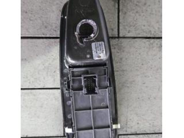 bontott FIAT 500L Ablakemelő Kapcsoló Négyes / Kettes