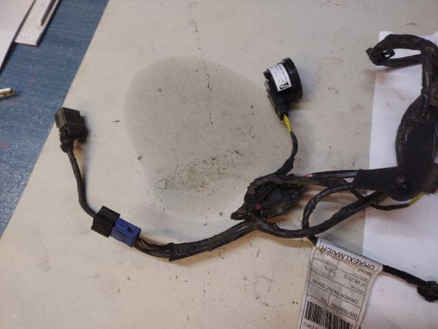 bontott FIAT 500L Bal első Ajtó Kábelköteg