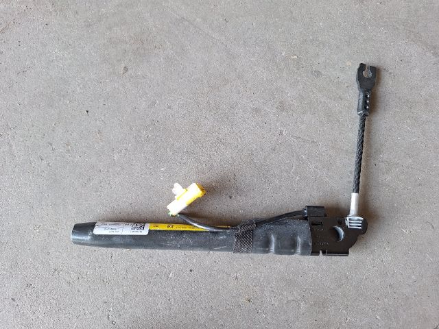 bontott FIAT 500L Bal első Övfeszítő