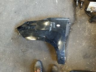 bontott FIAT 500L Bal első Sárvédő