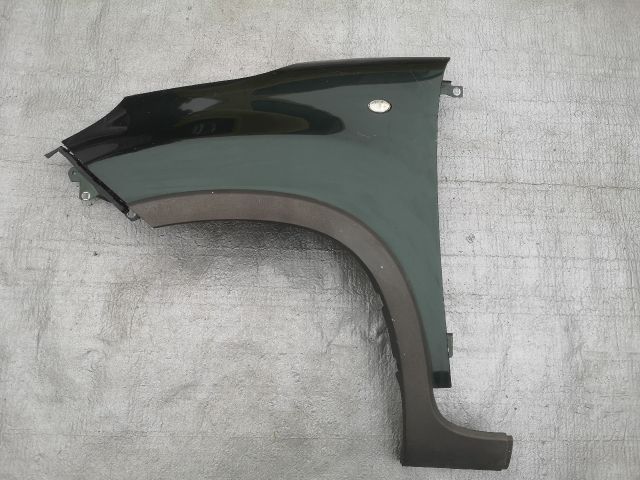 bontott FIAT 500L Bal első Sárvédő